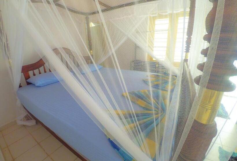 Пансион Surfing Beach Guest House