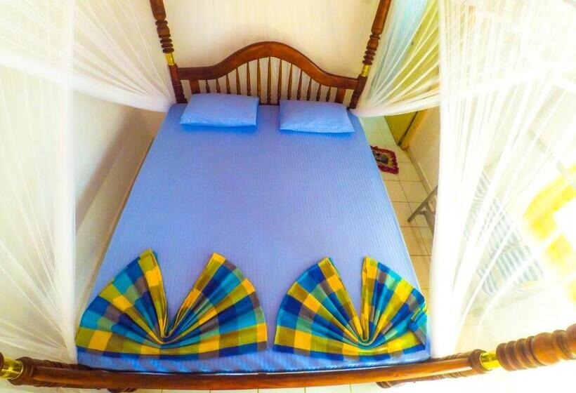 Пансион Surfing Beach Guest House