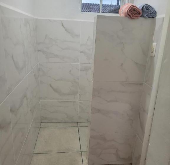 פנסיון Suíte 2 Com Sala