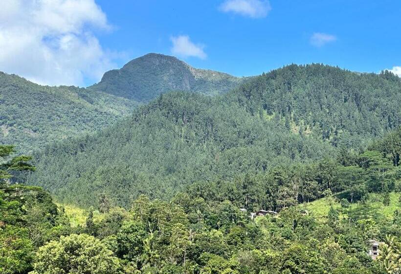 ペンション The Kandyan Secret Villa   Free Pick Up From Kandy Railway Station