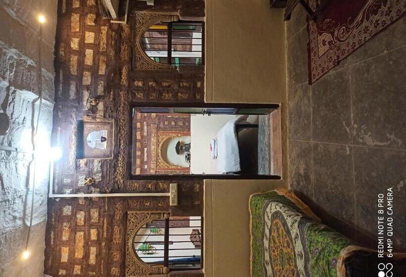 بنسيون Shangri La Heritage Home Stay