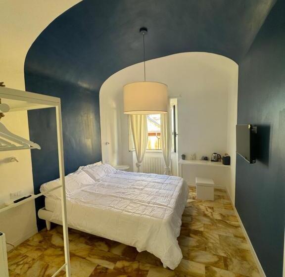 Пансион Titti Guest House