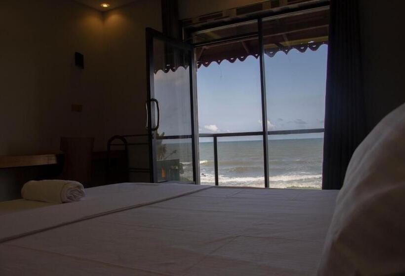 بنسيون Varinias Beach Villa