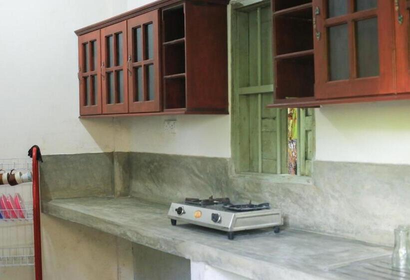 펜션 Venivila House