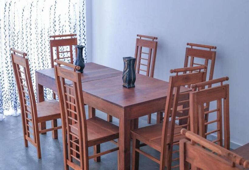 펜션 Venivila House