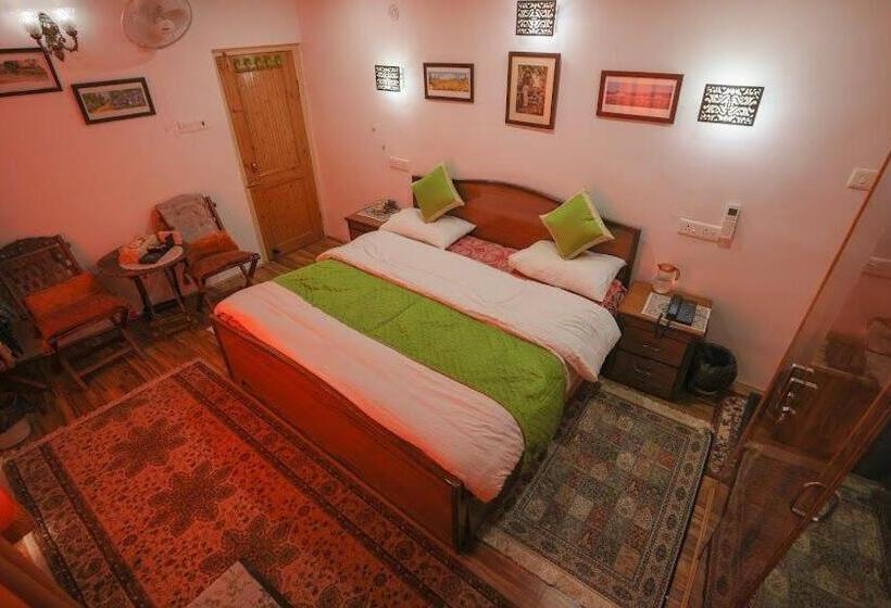 Resort The River Front Luxury Cottage By Stay Pattern