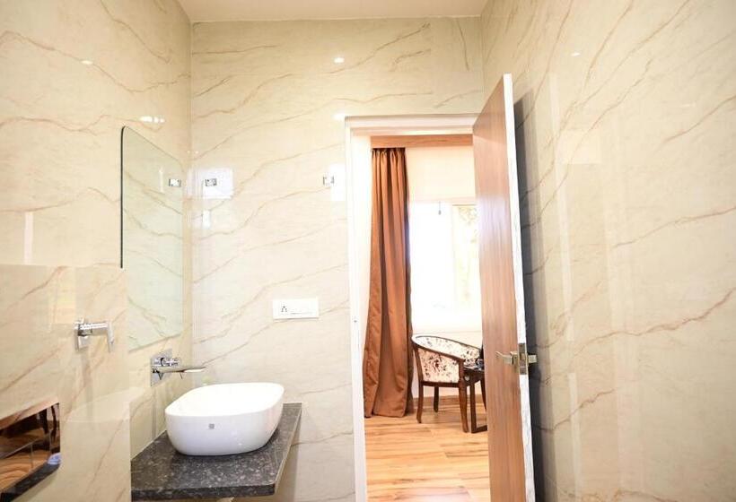 The Golden Woods Resort