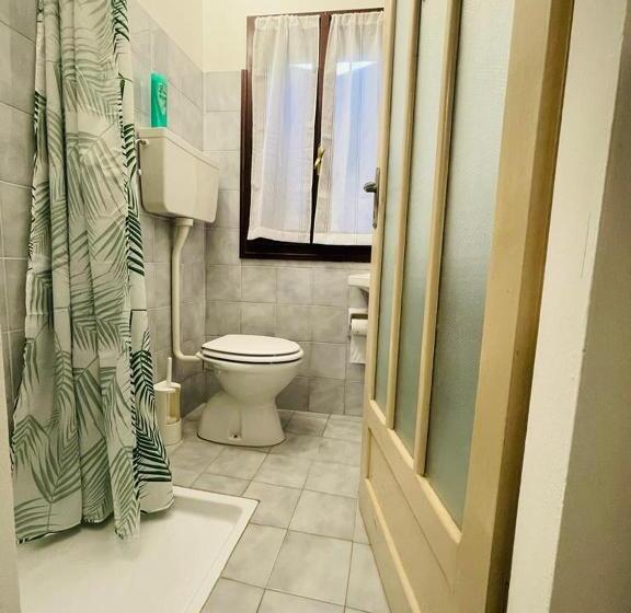 Общежитие Casa Del Viandante Borgo Dei Sassi Di Roccamalatina