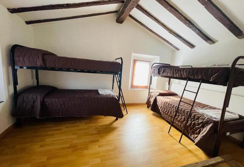 Общежитие Casa Del Viandante Borgo Dei Sassi Di Roccamalatina