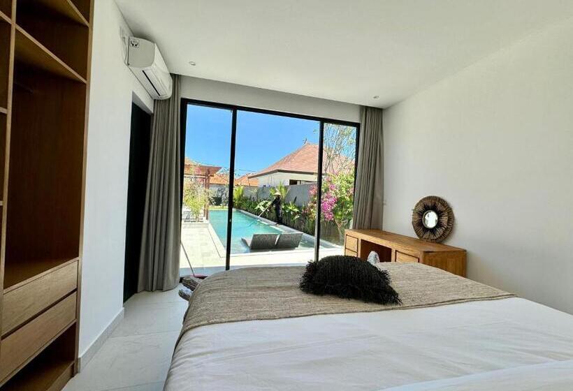 ユースホステル Nyepi Pagerwesi Villa Bali