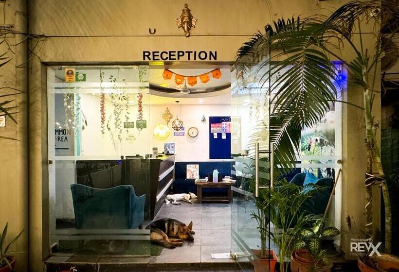 فندق صغير The Wraveler Tapovan Rooms And Dorms