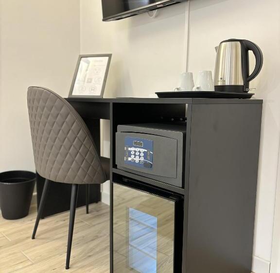 Celeste Rooms Bed And Breakfast