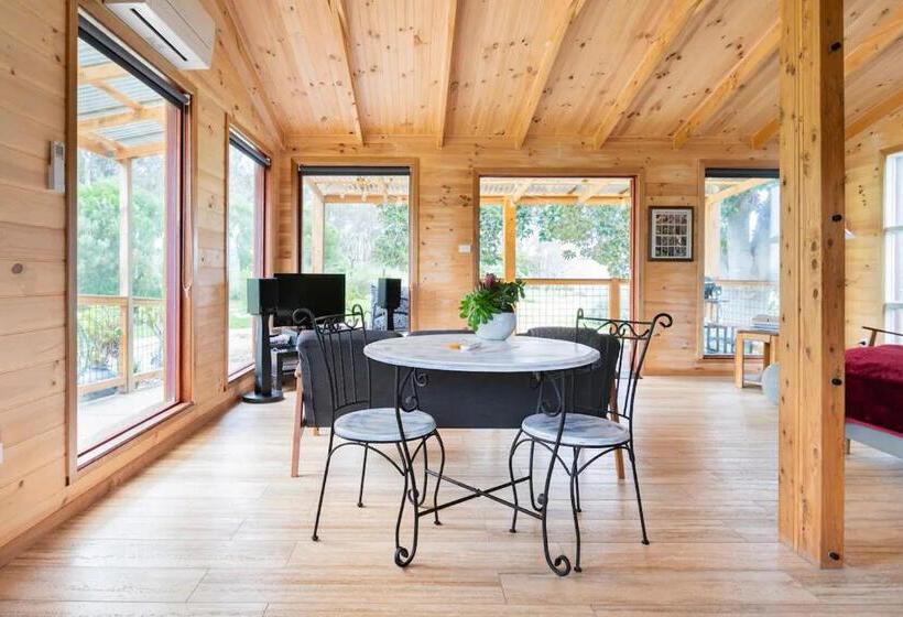 צימר It S Bonza! At Mill About Vineyard