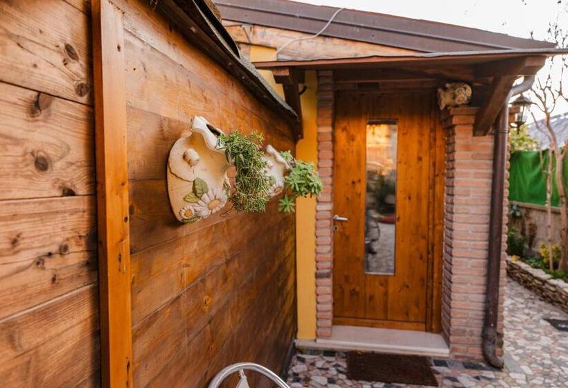 ベッドアンドブレックファースト La Loggia