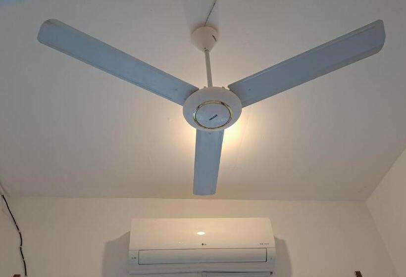 민박 Nutmeg House Zanzibar