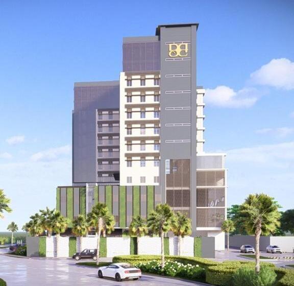 Brittany Hotel Villar City