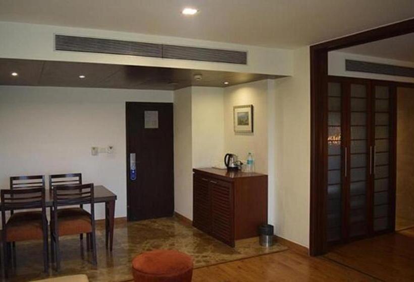 Fabhotel Prime Centurion