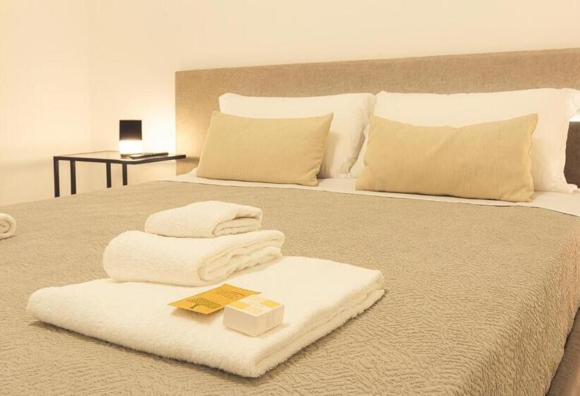 Gladius B&b