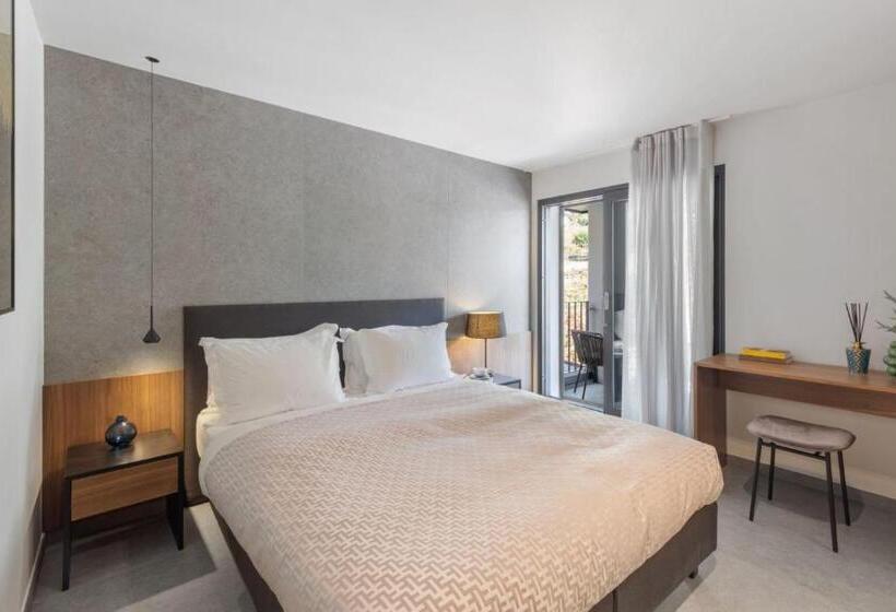 בית מלון כפרי 3 Vie Restaurant & Rooms