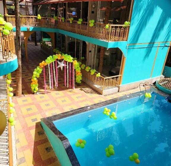 هتل 36 Yard Beach Cottages