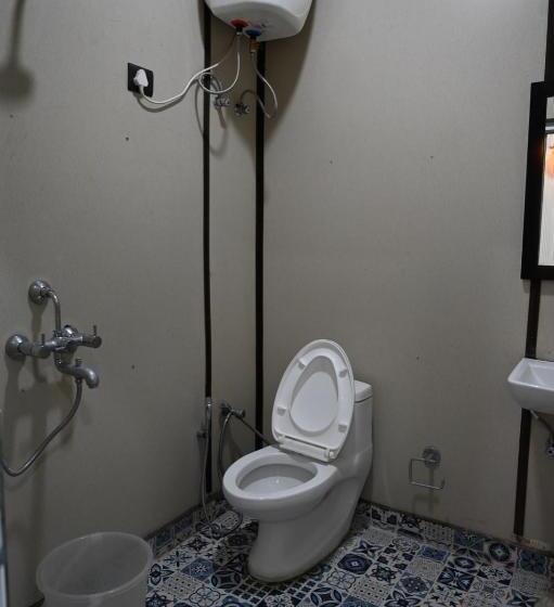 호텔 4 Seasons Resort By Jain Residency