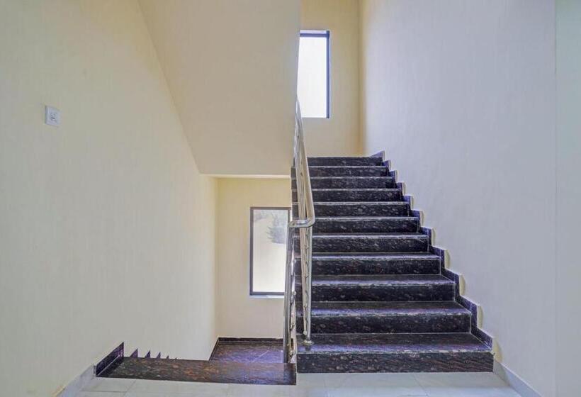 בית מלון כפרי Aarav Aloha Resort