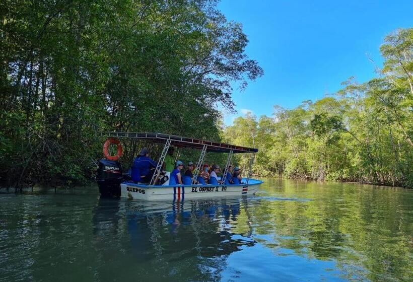 酒店 Adventurelalotour