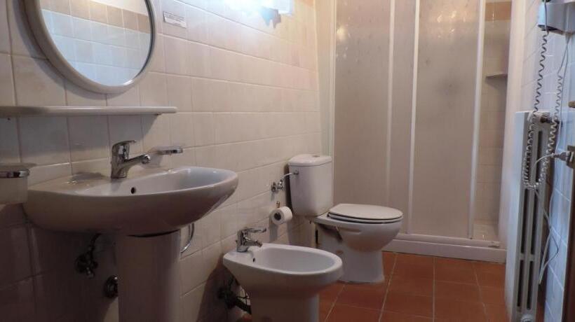 호텔 Venturo Agriturismo Restaurant & Horses