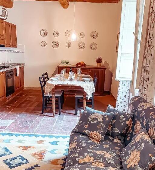 בית מלון כפרי Agriturismo Villa Cenami   Big Pool With View