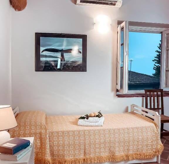 בית מלון כפרי Agriturismo Villa Cenami   Big Pool With View