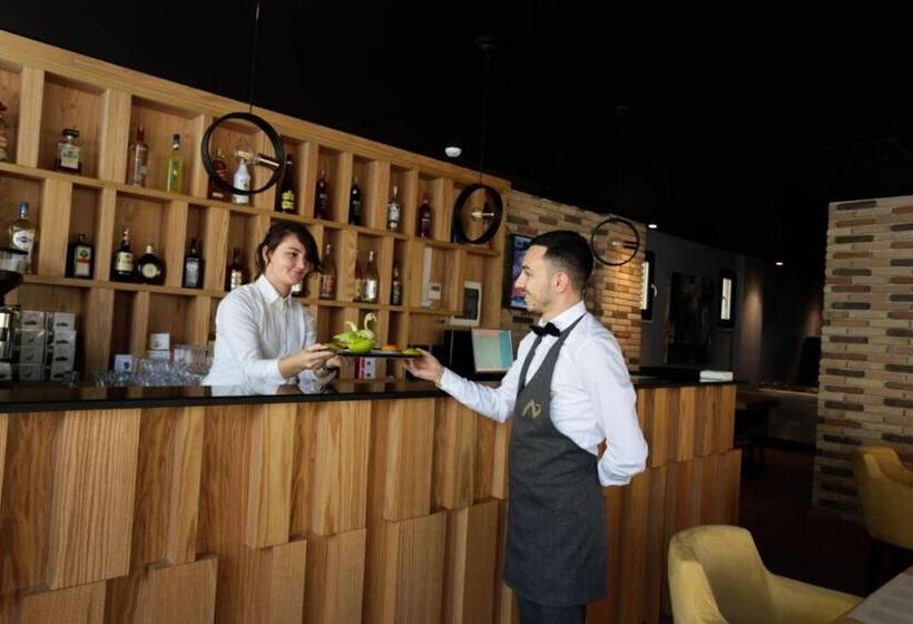 בית מלון כפרי Alvin Comfort