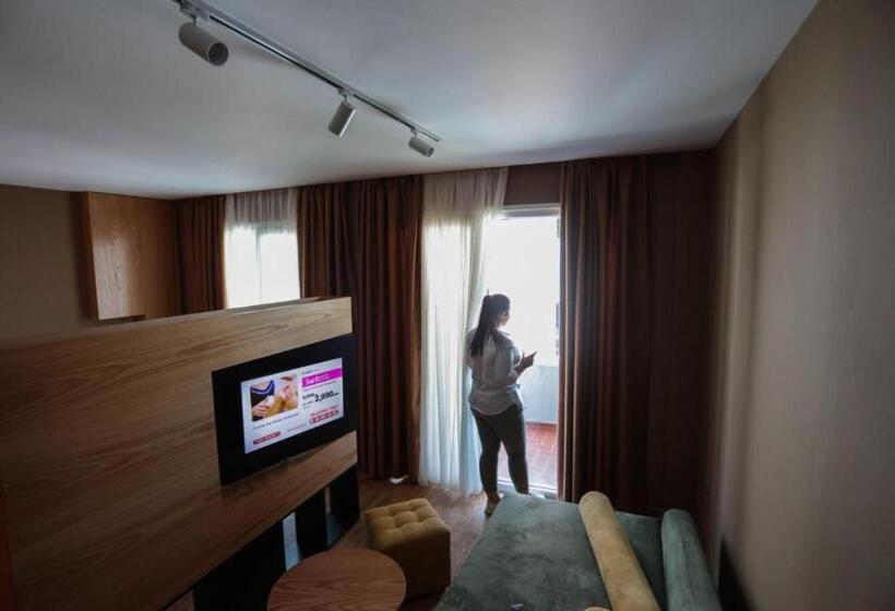 בית מלון כפרי Alvin Comfort