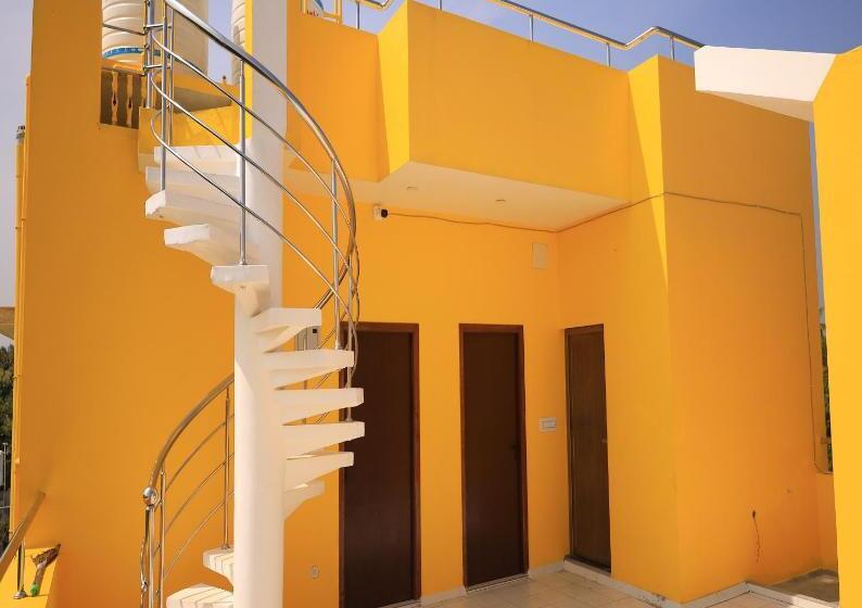 酒店 Auro Galaxy Pondy With Swimming Pool