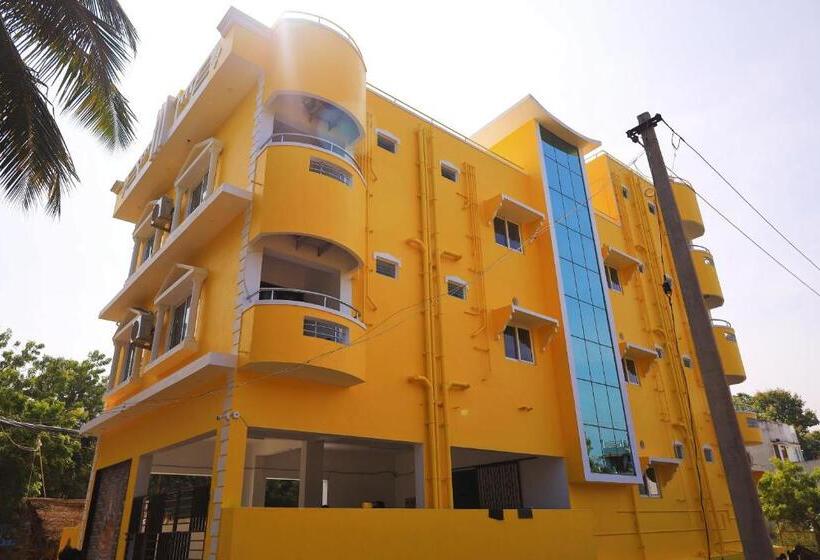 酒店 Auro Galaxy Pondy With Swimming Pool