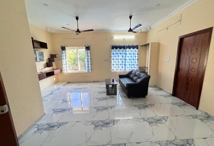 酒店 Auro Galaxy Pondy With Swimming Pool