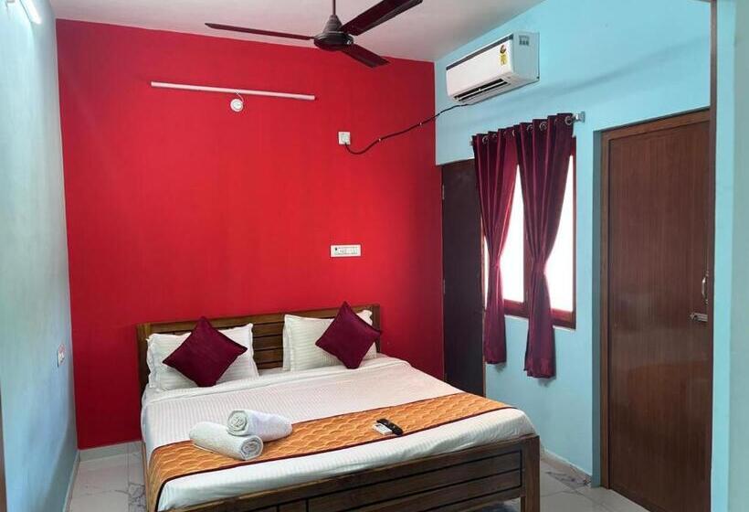 فندق Auro Galaxy Pondy With Swimming Pool