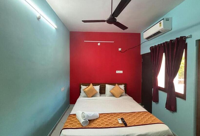 هتل Auro Galaxy Pondy With Swimming Pool