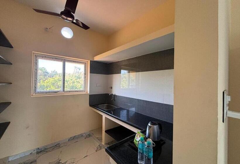 酒店 Auro Galaxy Pondy With Swimming Pool