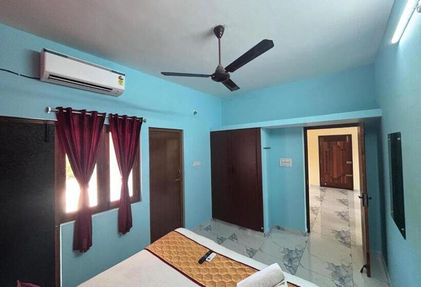 هتل Auro Galaxy Pondy With Swimming Pool