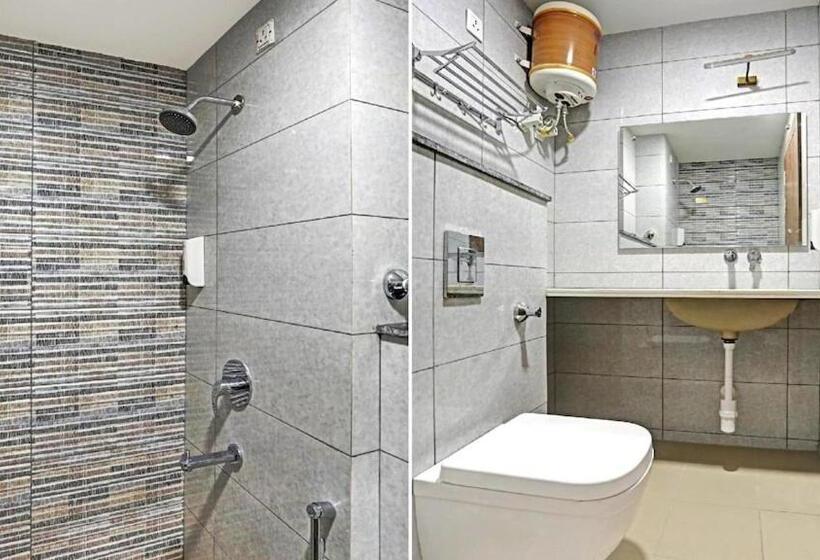 ホテル Boutique Corporate Noida Sec 70