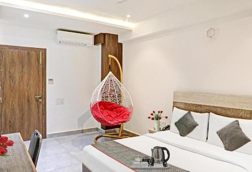 ホテル Boutique Corporate Noida Sec 70