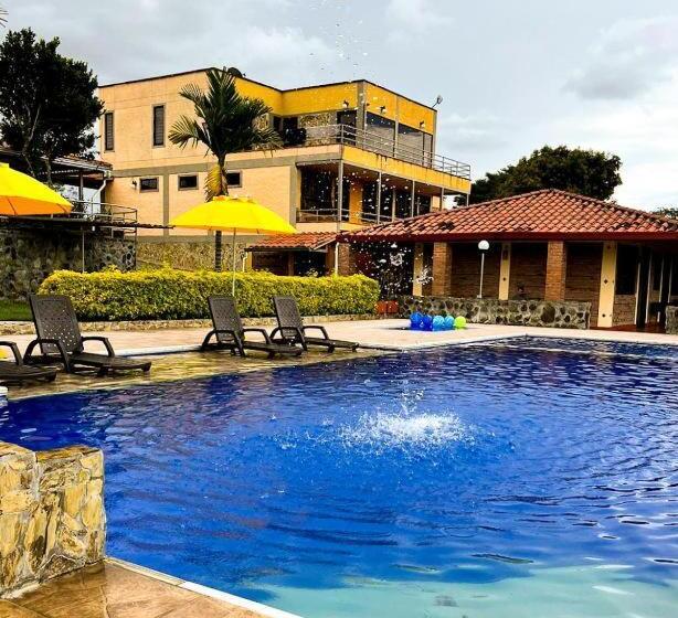 Отель Campestre Los Mangos