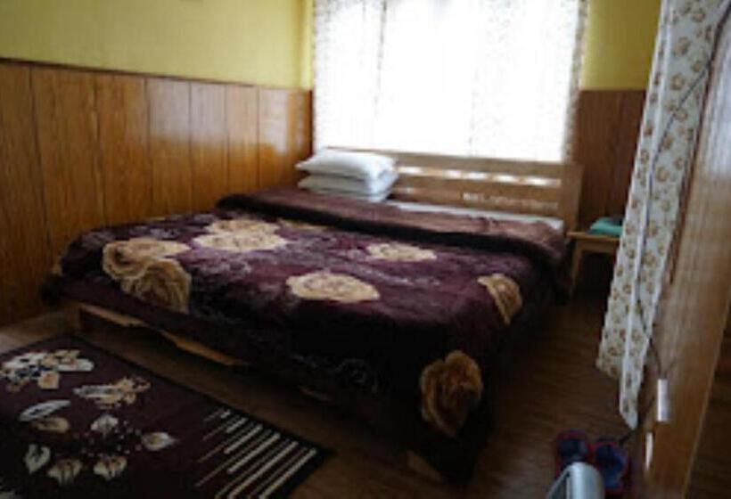 Отель Come Inn Homestay, Tawang