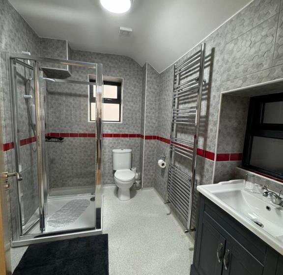 Капсульный Oтель Claire Barden Boutique