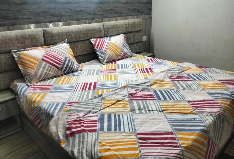 Отель Divisionbyzero