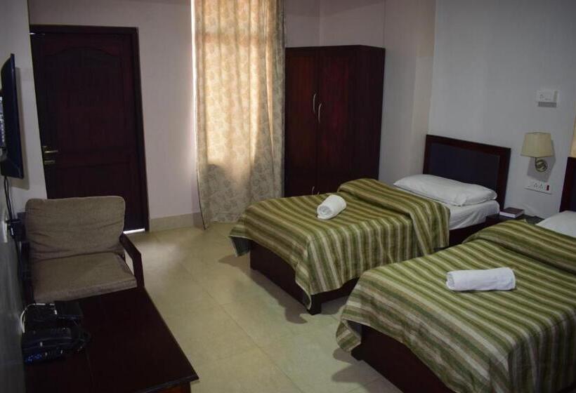 ホテル Eden , Kohima