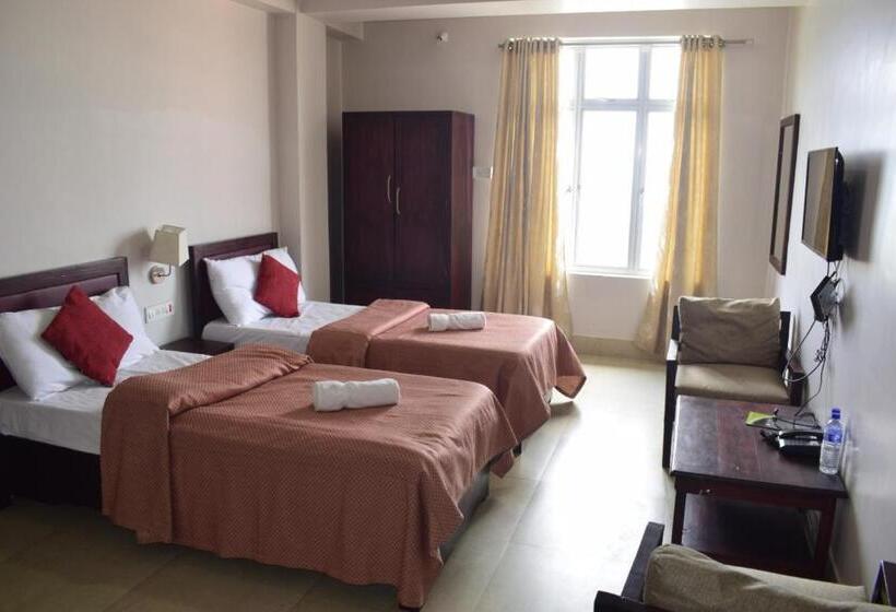 ホテル Eden , Kohima