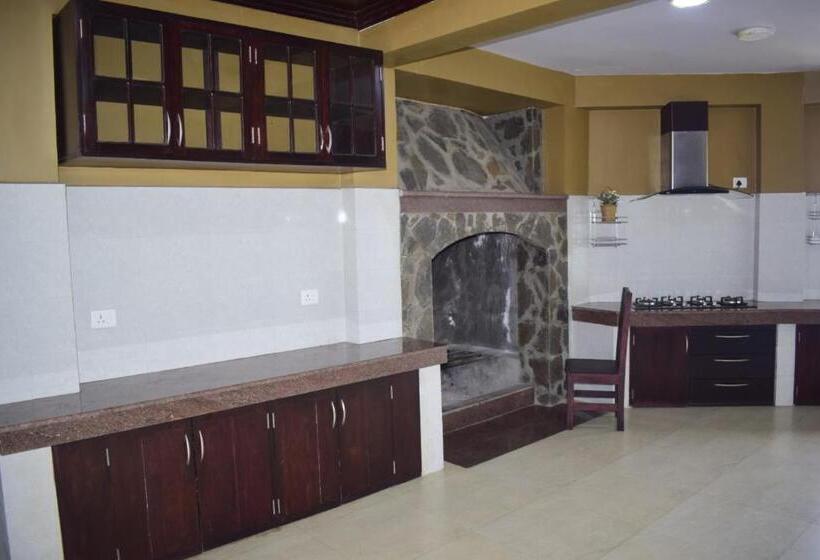 ホテル Eden , Kohima