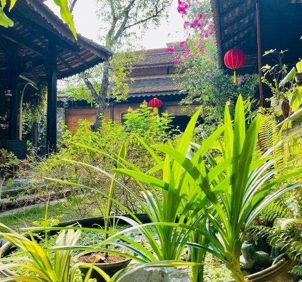 هتل Garden House Tí Nị