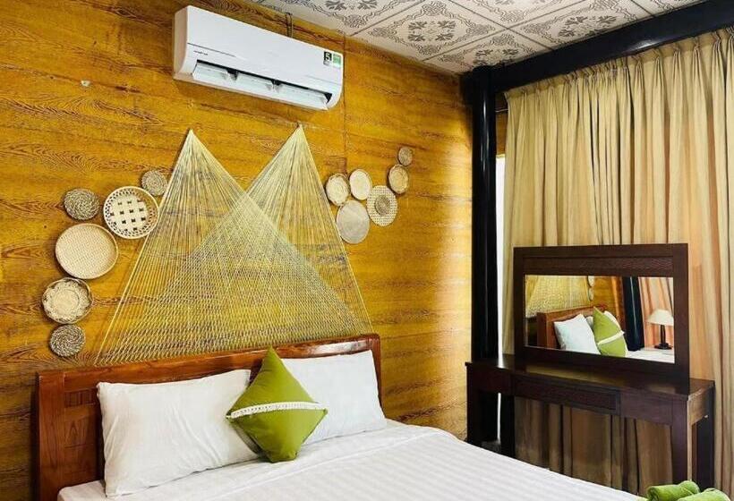 هتل Garden House Tí Nị